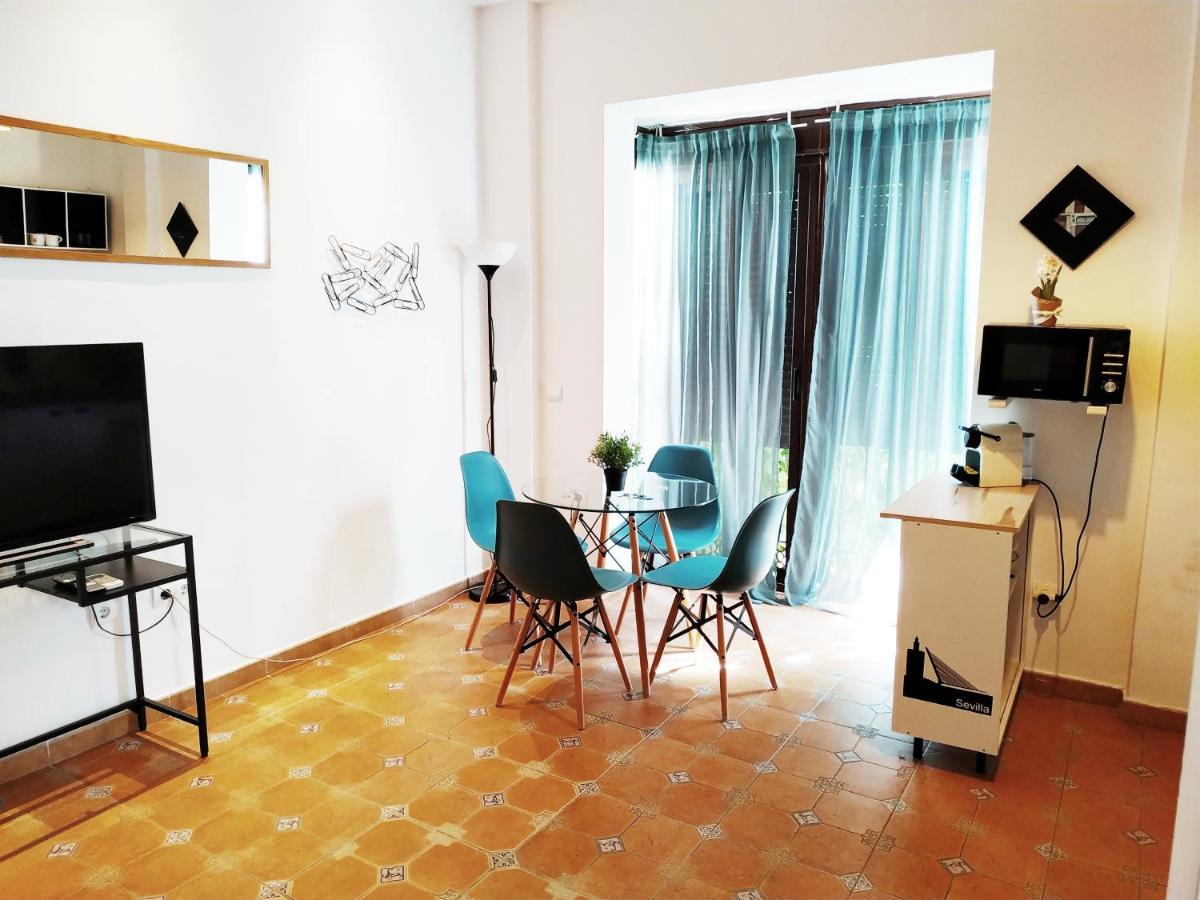 Style Apartment El Patio Triana Sevilla Exteriör bild